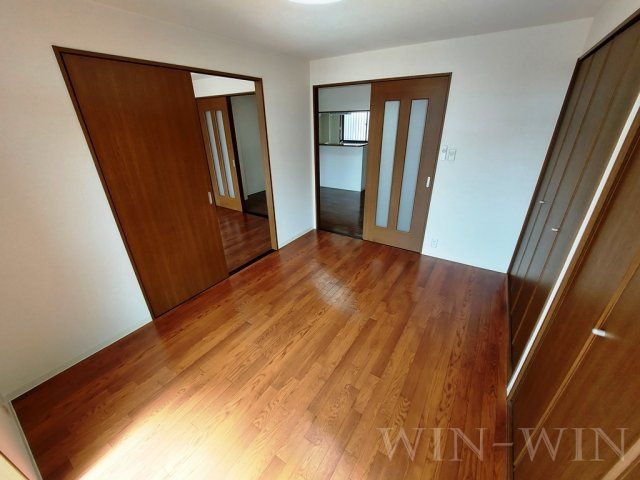 ルシード黒下の寝室