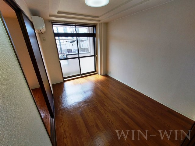 ルシード黒下の寝室