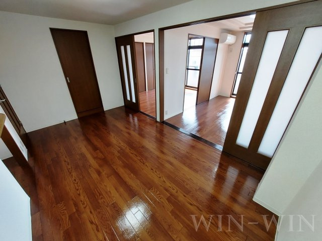 ルシード黒下の居間・リビング