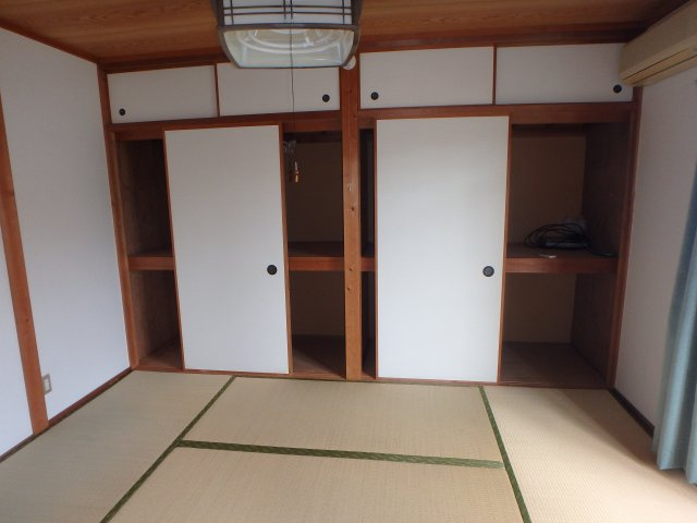 ユッコハウスの和室