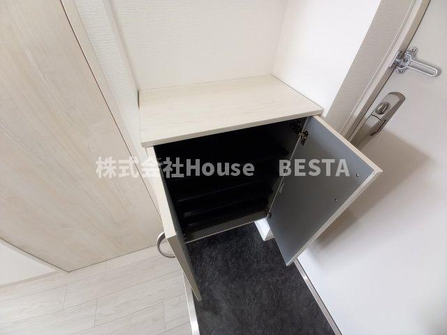 LIVIAZ　KOBE　CRESTの収納