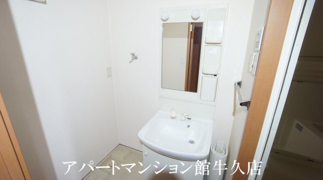 オークヒルズの洗面所