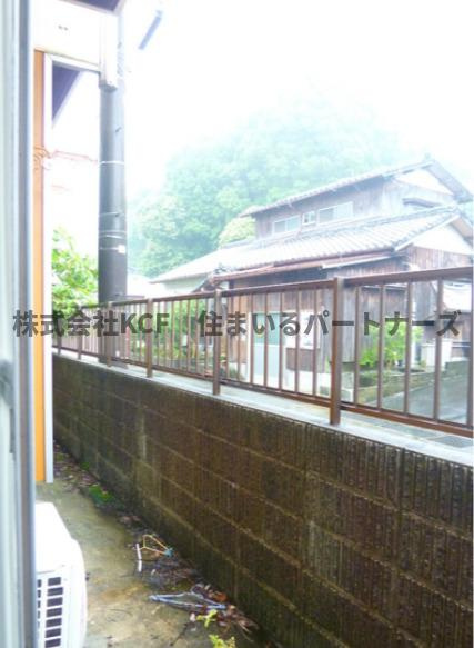 第1高良山コーポの庭|お庭が付いています