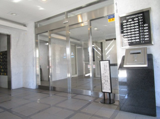 【エントランス】