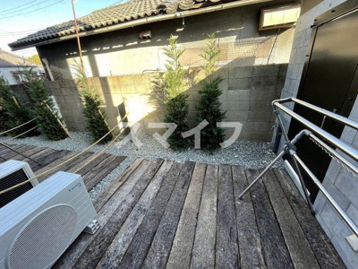 【庭】 | ピアスアパート