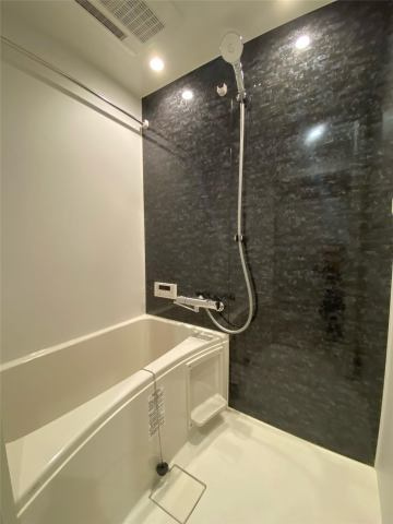 RESIDENCE花畑の浴室|内装イメージです。（間取りによって異なります。）