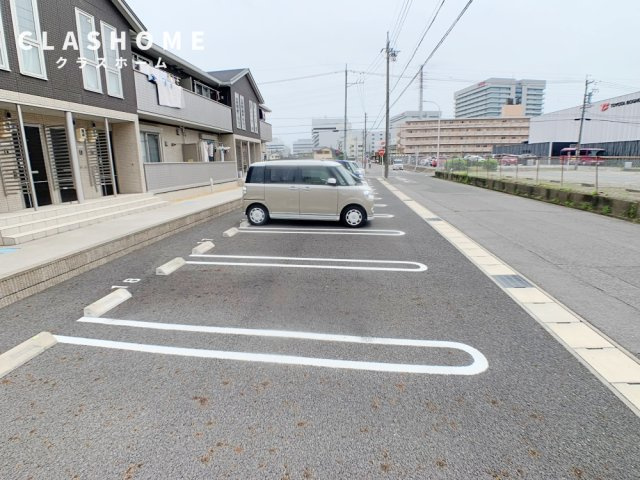 ぷらっとＳＨＩＮＭＥＩの駐車場