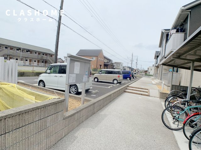 ぷらっとＳＨＩＮＭＥＩの駐車場