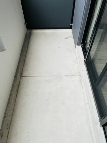 仲介手数料0！！レジデンシア花の木8のバルコニー