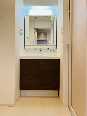 仲介手数料0！！レジデンシア花の木8の洗面所