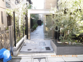 【エントランス】