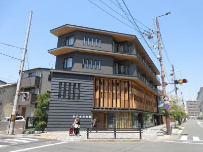 シャルール・デュ・ボワ二条