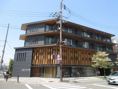 シャルール・デュ・ボワ二条の外観