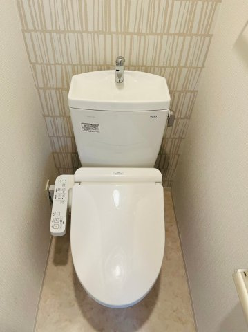 仲介手数料0！！エスリード名城公園のトイレ