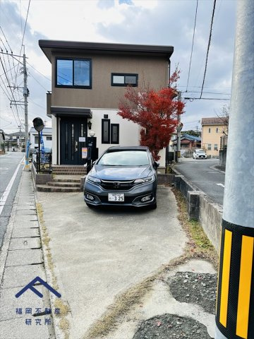 春日市小倉5丁目　戸建ての駐車場