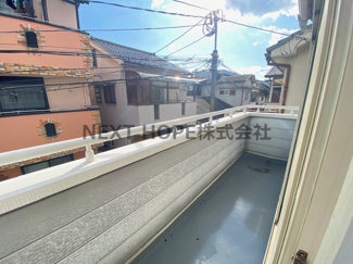【バルコニー】 | 尼崎市昭和通 | バルコニーは東向きです♪たくさんのお洗濯ものが干せそうですね(^^)