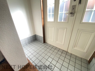 【玄関】 | 尼崎市昭和通 | 広く明るい玄関です♪