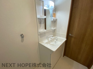 【独立洗面台】 | 尼崎市昭和通 | 新品の洗面化粧台です♪シャワー水栓で使い勝手も良いです(^^)