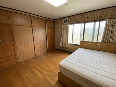 【洋室】 | 塩尻市広丘吉田　中古住宅④＋倉庫＋畑 | 2階 洋室