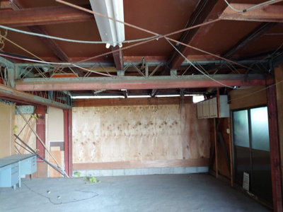 【設備】 | 塩尻市広丘吉田　中古住宅④＋倉庫＋畑 | １階 多目的スペース