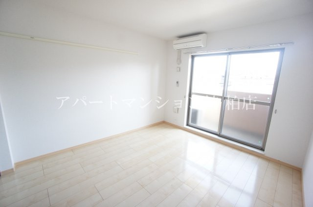 シャルマンⅡの洋室