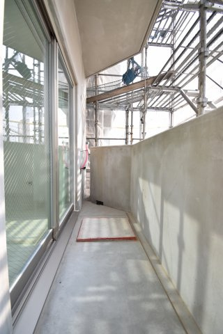 大阪市浪速区塩草３丁目の賃貸マンションのバルコニー