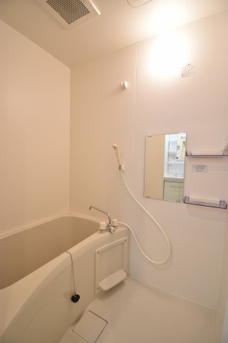 大阪市浪速区塩草３丁目の賃貸マンションの浴室