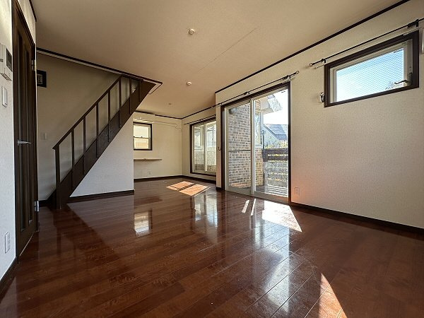 【居間・リビング】