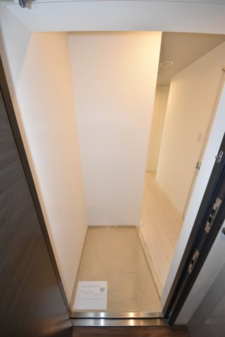 ウエンズ阿波座西の玄関