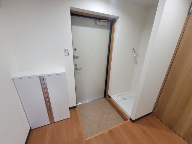 大宮櫛引プラザの玄関