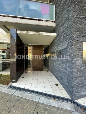 アドバンス東梅田アクシスのエントランス|建物の内部です