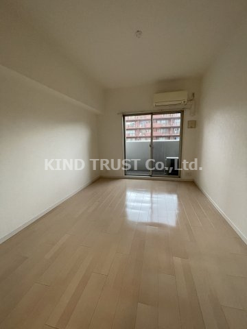 アドバンス東梅田アクシスの居間・リビング