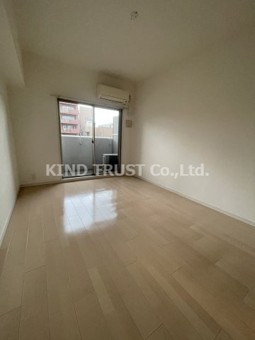 アドバンス東梅田アクシスの居間・リビング