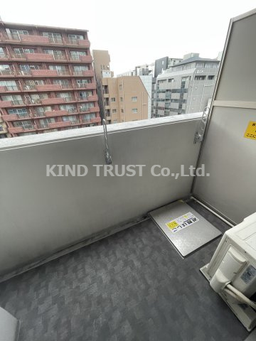 アドバンス東梅田アクシスのバルコニー