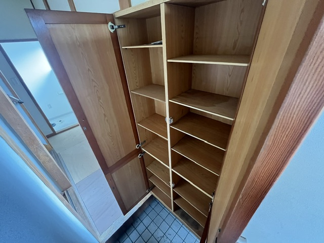 春木町貸家の収納