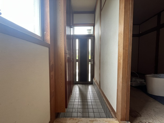 春木町貸家の玄関