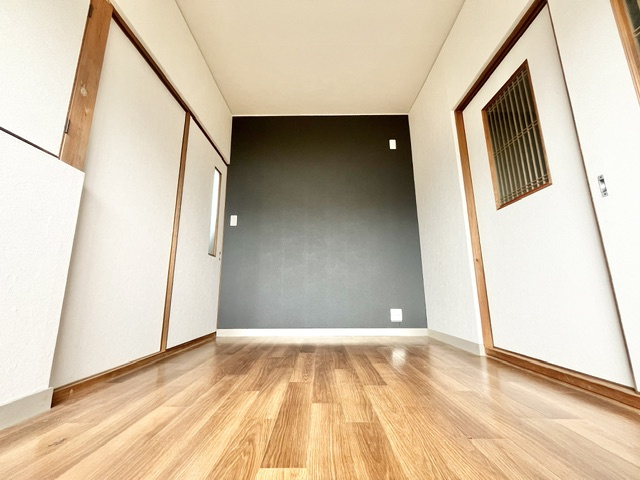 春木町貸家の洋室