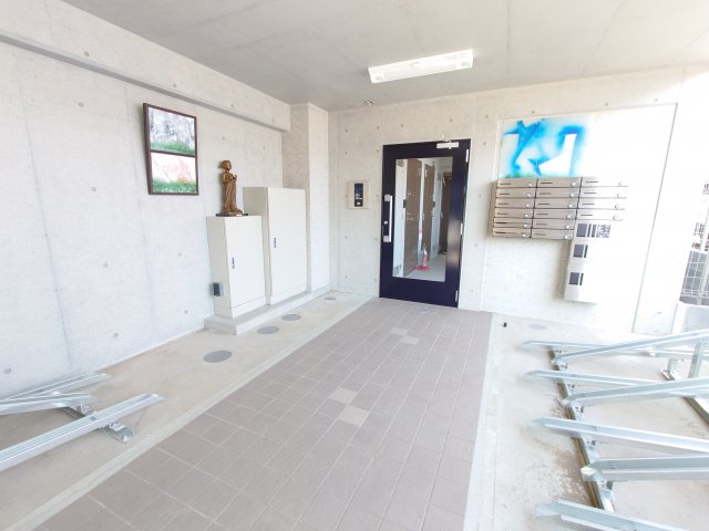 大宮櫛引プラザのロビー