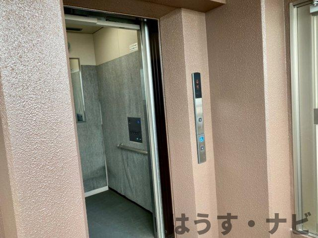 エバーライフ南里のその他共用部分|エレベーターの様子♪