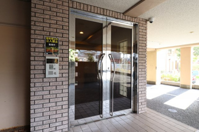 【エントランス】 | COURT HOUSE