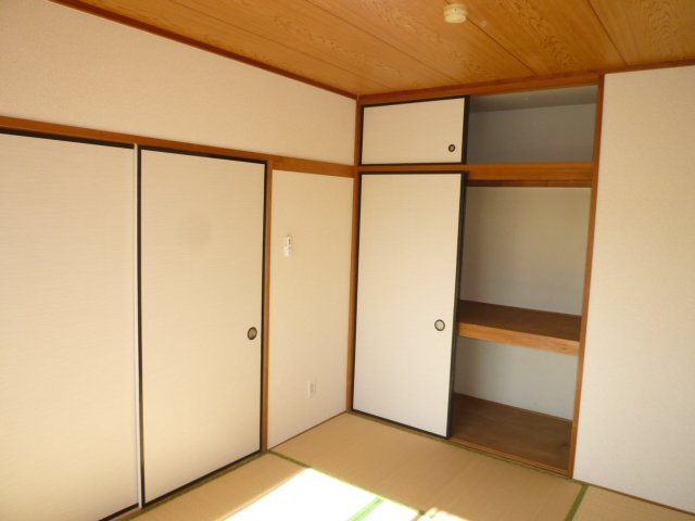 メゾン・ド・エクロールの収納|和室収納