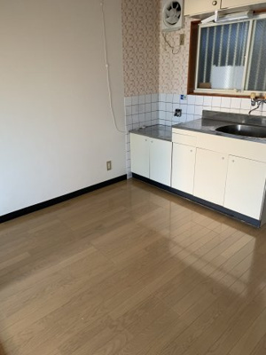 【居間・リビング】 | ピアコート西町 | ゆったり過ごせる居間です
