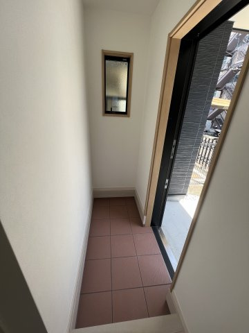 【玄関】 | 役知町戸建て
