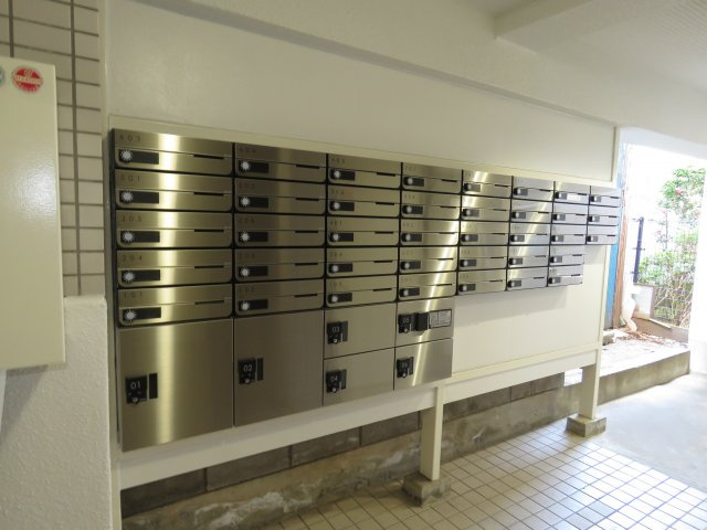 キャッスルマンション川越D号館のその他共用部分|ポスト　宅配ボックス