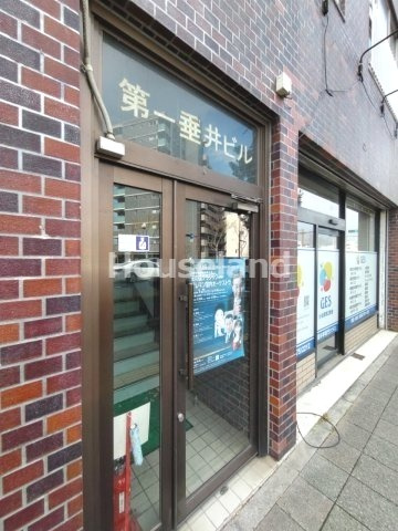 第一垂井ビルのエントランス