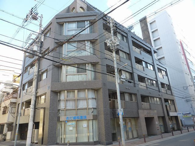 ローレル神戸駅前の外観