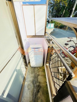 【バルコニー】 | メゾンとびかた | 落ち着いた時間を過ごせるバルコニーです