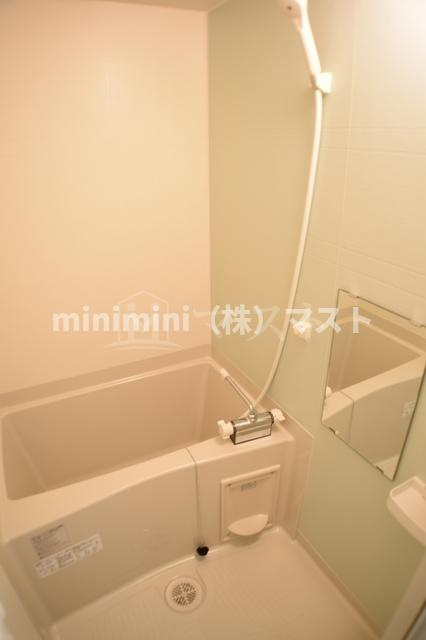 グランパシフィック花園北の浴室|別号室参考写真