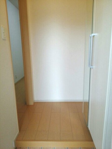 ラビットレジデンスの玄関