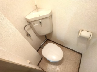 【トイレ】 | ジョイフル兵庫 | 落ち着いた色調のトイレです